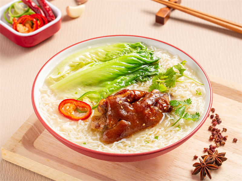 照烧鸡扒汤米线